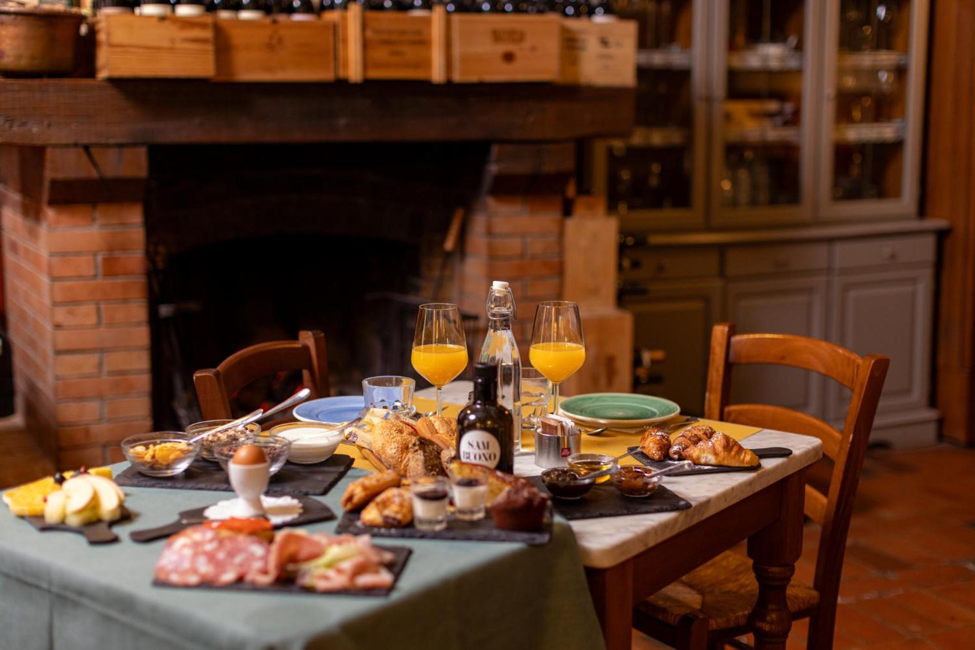 Torre Camaldoli B&B - Borgo Capitano Collection - Albergo Diffuso サン・クイーリコ・ドルチャ エクステリア 写真